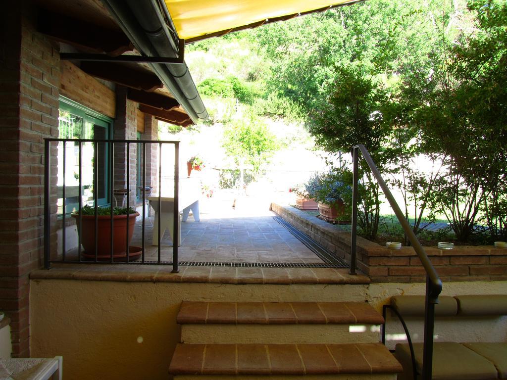 Le Torracce Agriturismo Olistico Hotel Valfabbrica Buitenkant foto