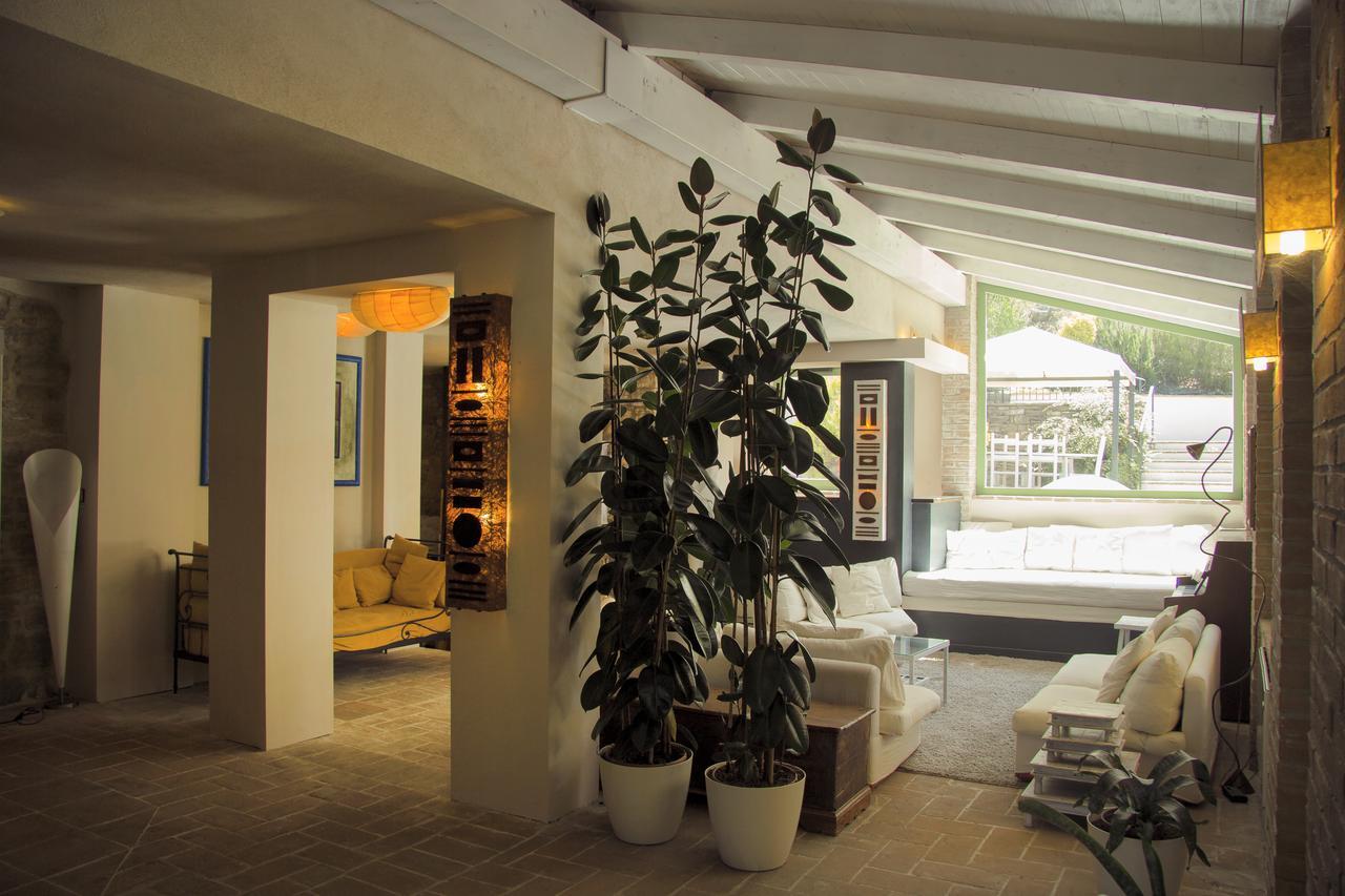 Le Torracce Agriturismo Olistico Hotel Valfabbrica Buitenkant foto